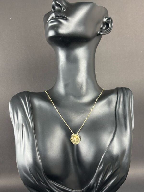 Corrente Personalizada com Pingente de Flor Personalizado 45cm em Ouro 18k